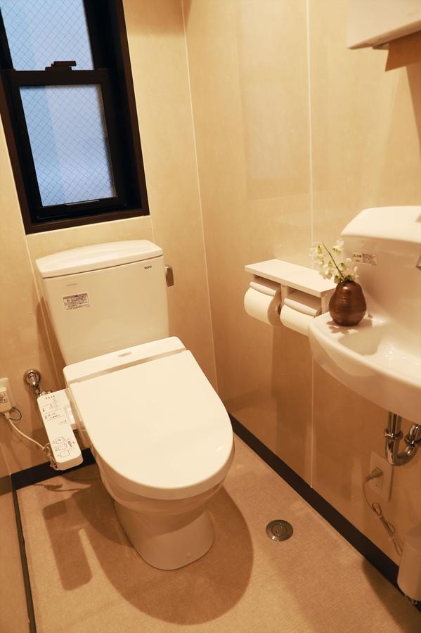 Hostel Taichi House Ōsaka Extérieur photo