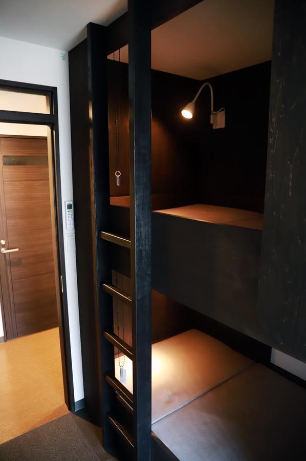 Hostel Taichi House Ōsaka Extérieur photo