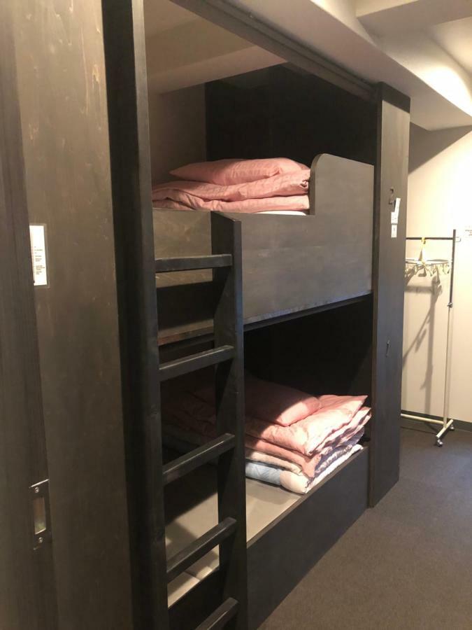Hostel Taichi House Ōsaka Extérieur photo